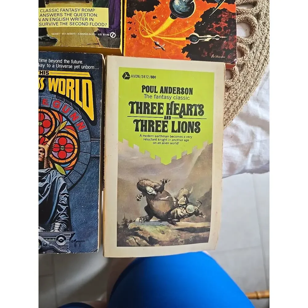 Lot‎ of 8 Mixed Authors Classic Fantasy Science Fiction Paperback Novel Books